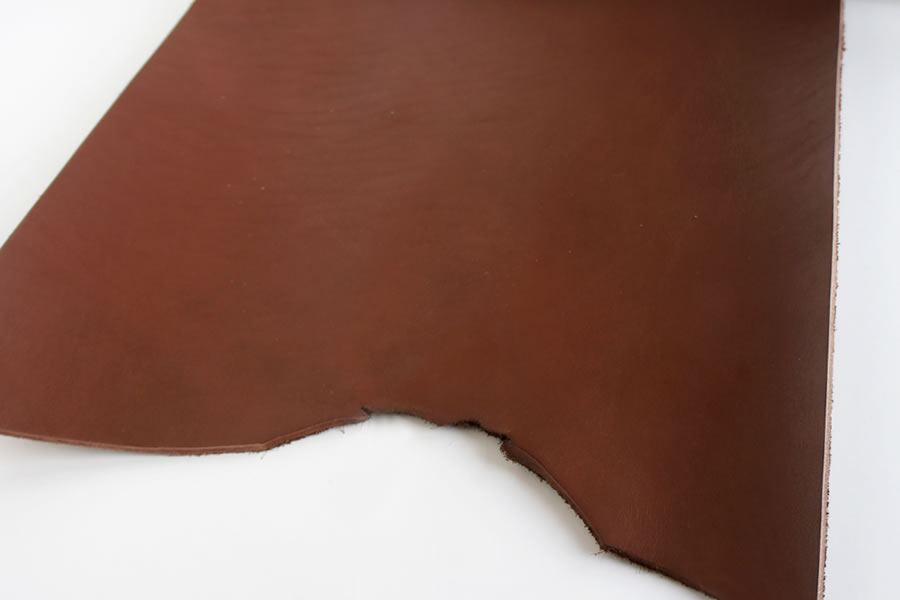 Leather cut in 30cm width, LC Premium Dyed Leather Struck Through <Chocolate>