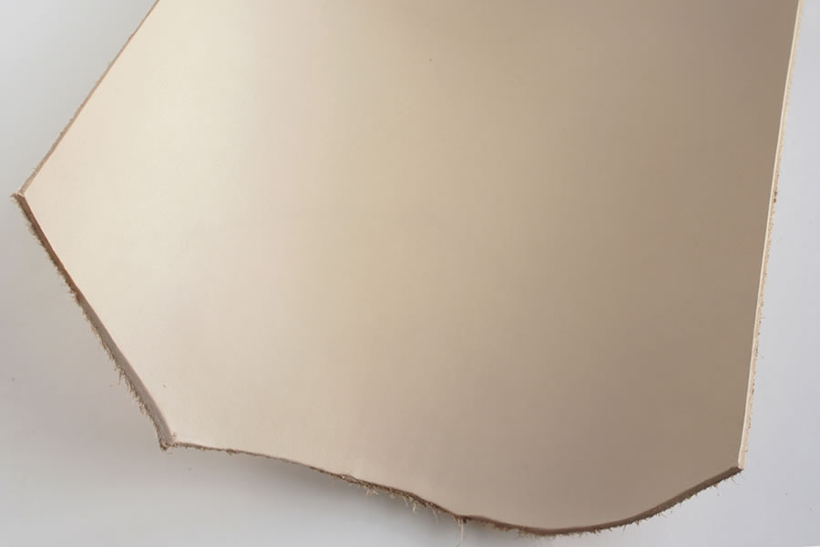 Leather cut in 30cm width, LC Premium Dyed Leather Struck Through <Beige>