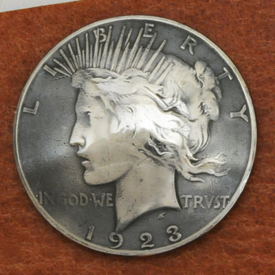 Silver Peace Dollar In Or After 1922 Matte Finish (Obverse) VG <Screw Back>