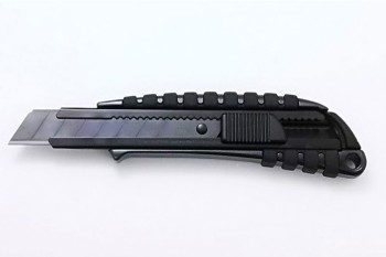 NT Cutter Premium Black (Super Sharp Blade)