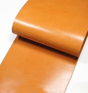 Leather cut in 30cm width, Hermann Oak UK Bridle Leather <Tan>